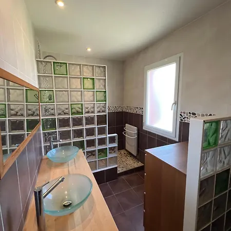 Recente Avec Piscine Hors Sol Proche Rempart Ferienhaus Aigues-Mortes
